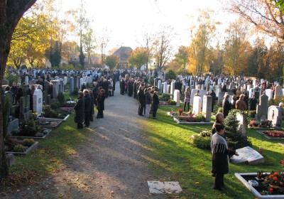 Friedhof Aubing Allerheiligen