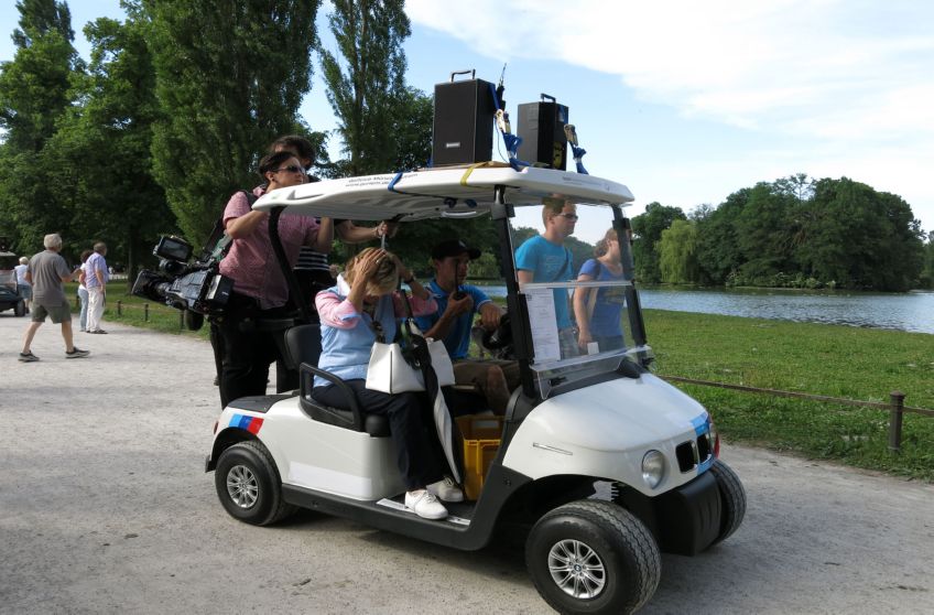 Golf Caddy für mobile Beschallung, Sponton